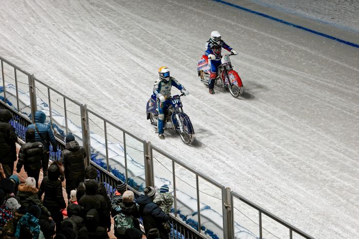 Чемпионат России по мотогонкам на льду в Красногорске