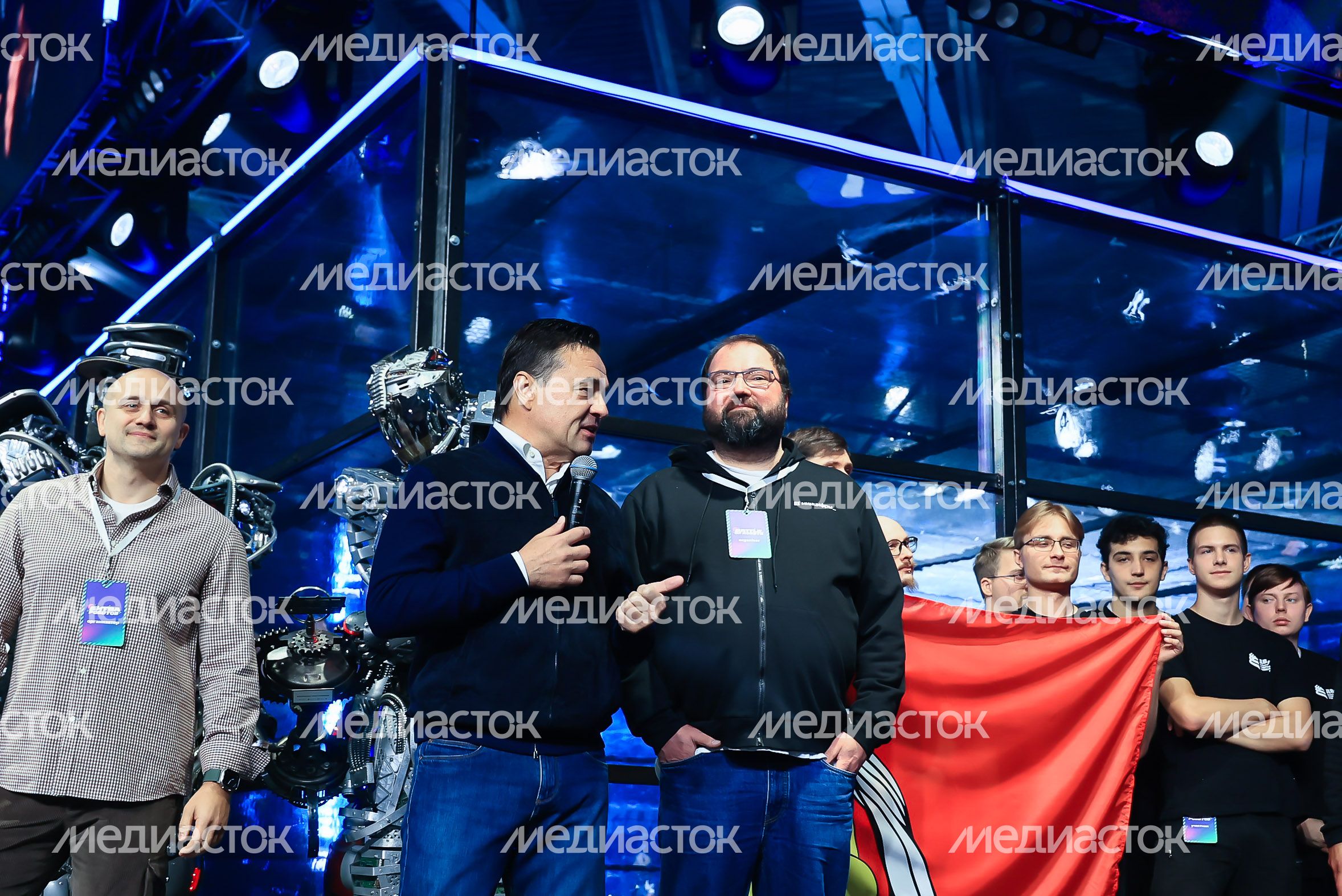 Посещение Губернатором Подмосковья Международного чемпионата «Битва роботов»