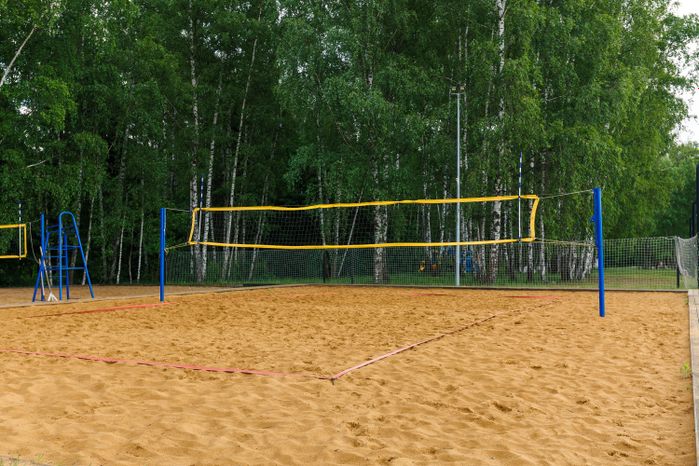 Площадка для пляжного волейбола на набережной озера Дивное в парке «Заря» Балашихи