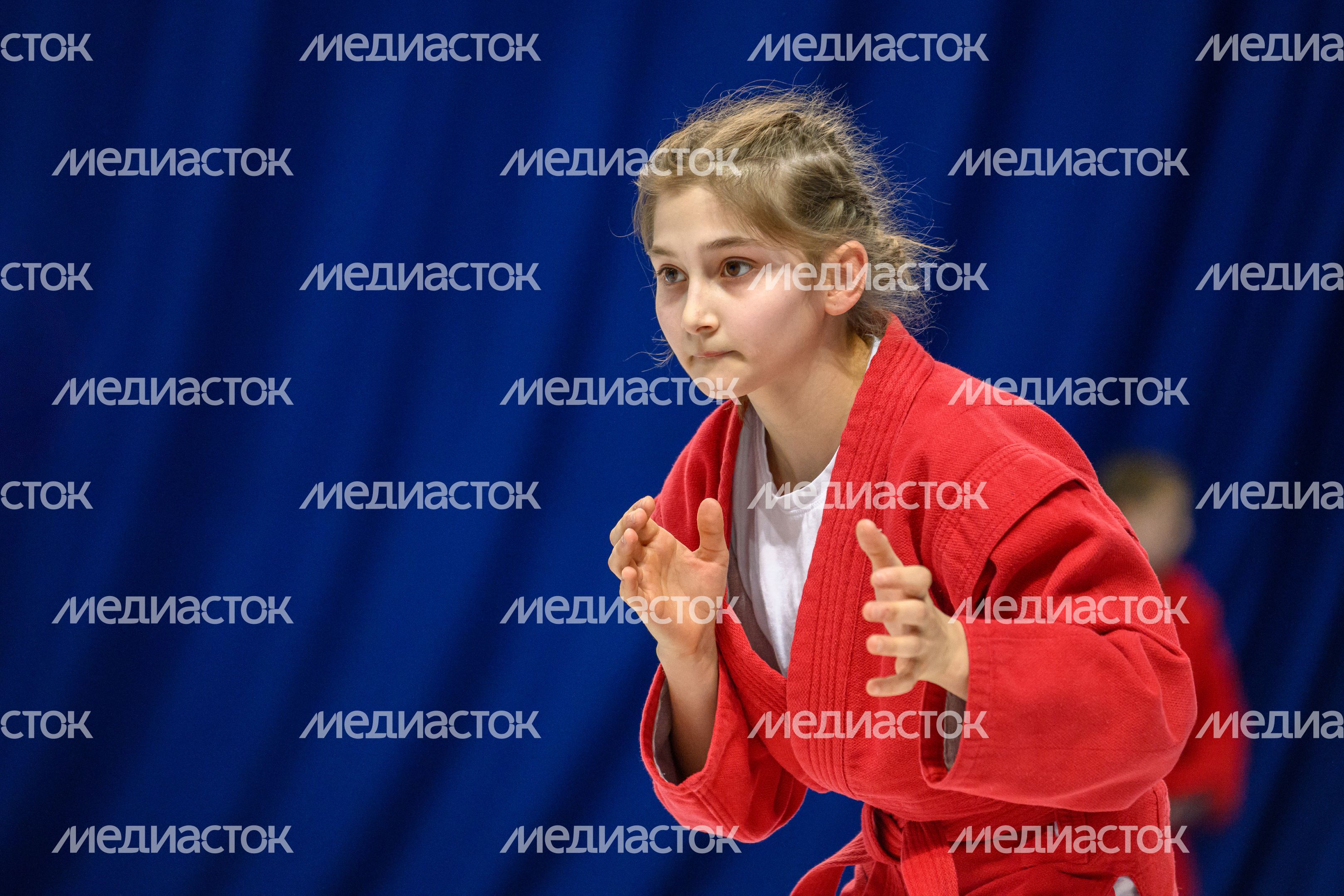 Всероссийские соревнования по самбо среди юношей и девушек в Люберцах Всероссийские соревнования по самбо среди юношей и девушек в Люберцах