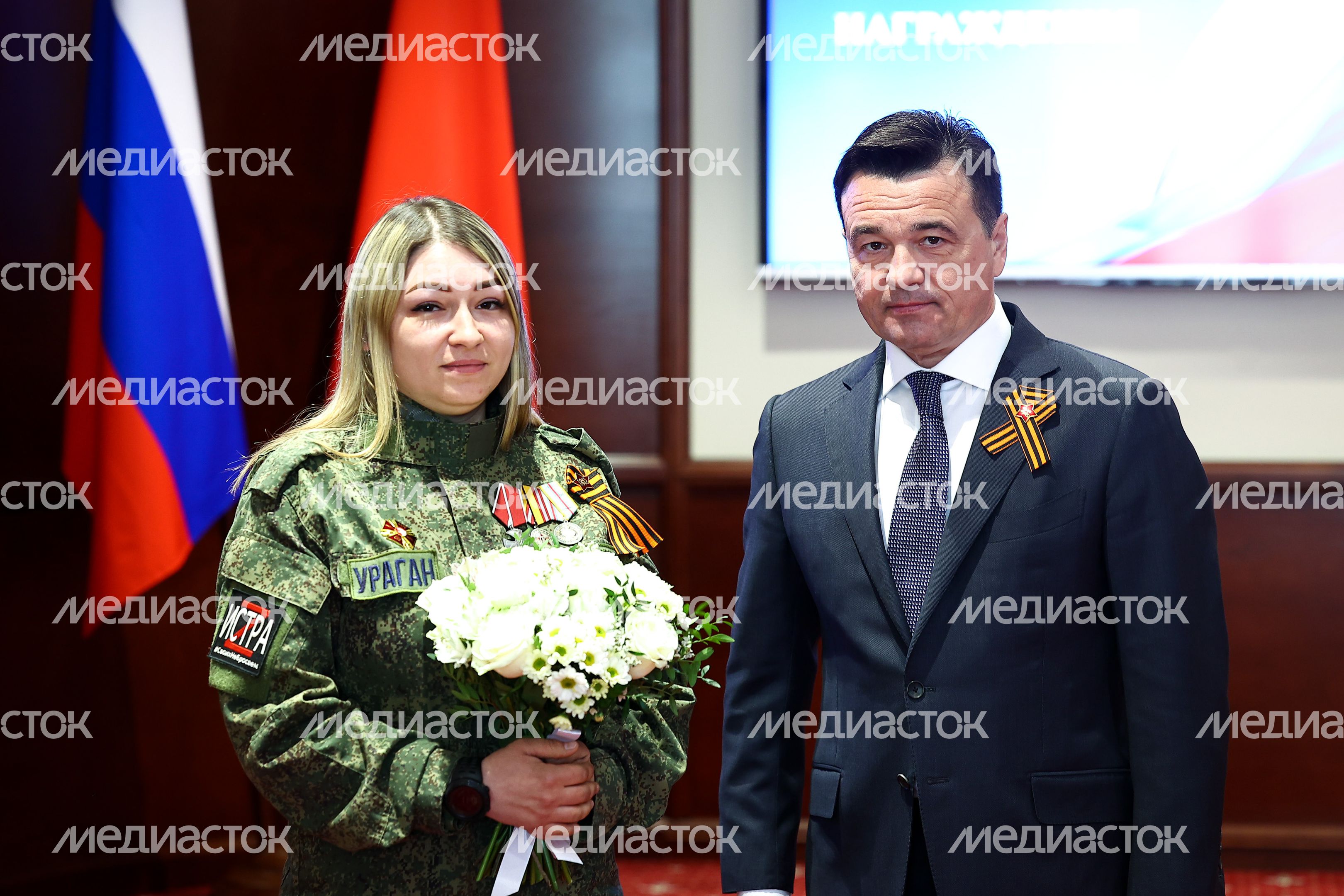 Губернатор вручил государственные награды добровольцам отряда БАРС