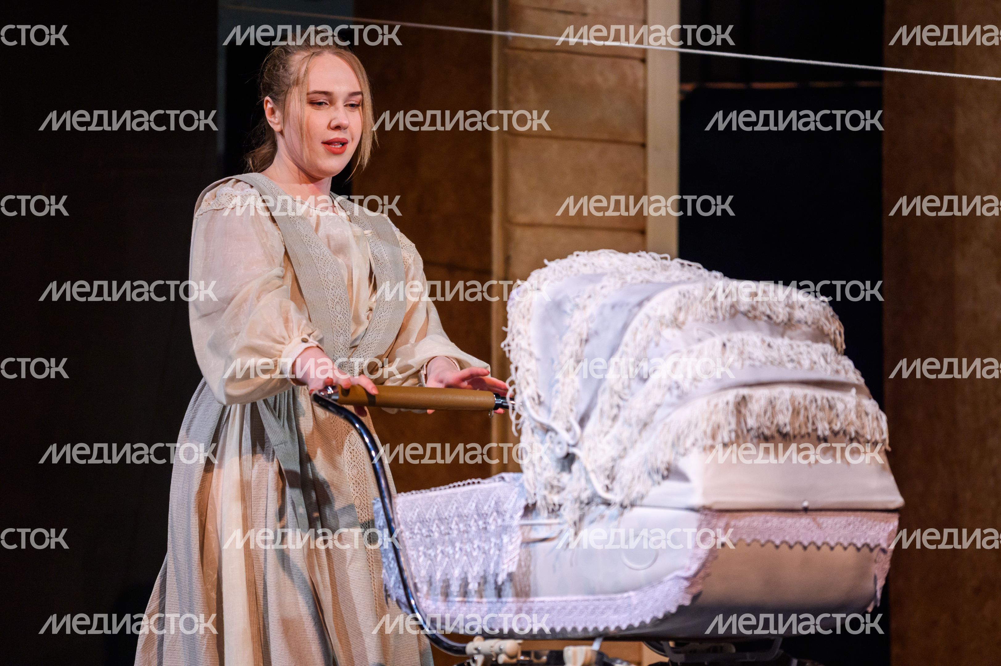 Премьера спектакля «Отцы и дети» по роману И. Тургенева в Мособлдраме Ногинска Премьера спектакля «Отцы и дети» по роману И. Тургенева в Мособлдраме Ногинска