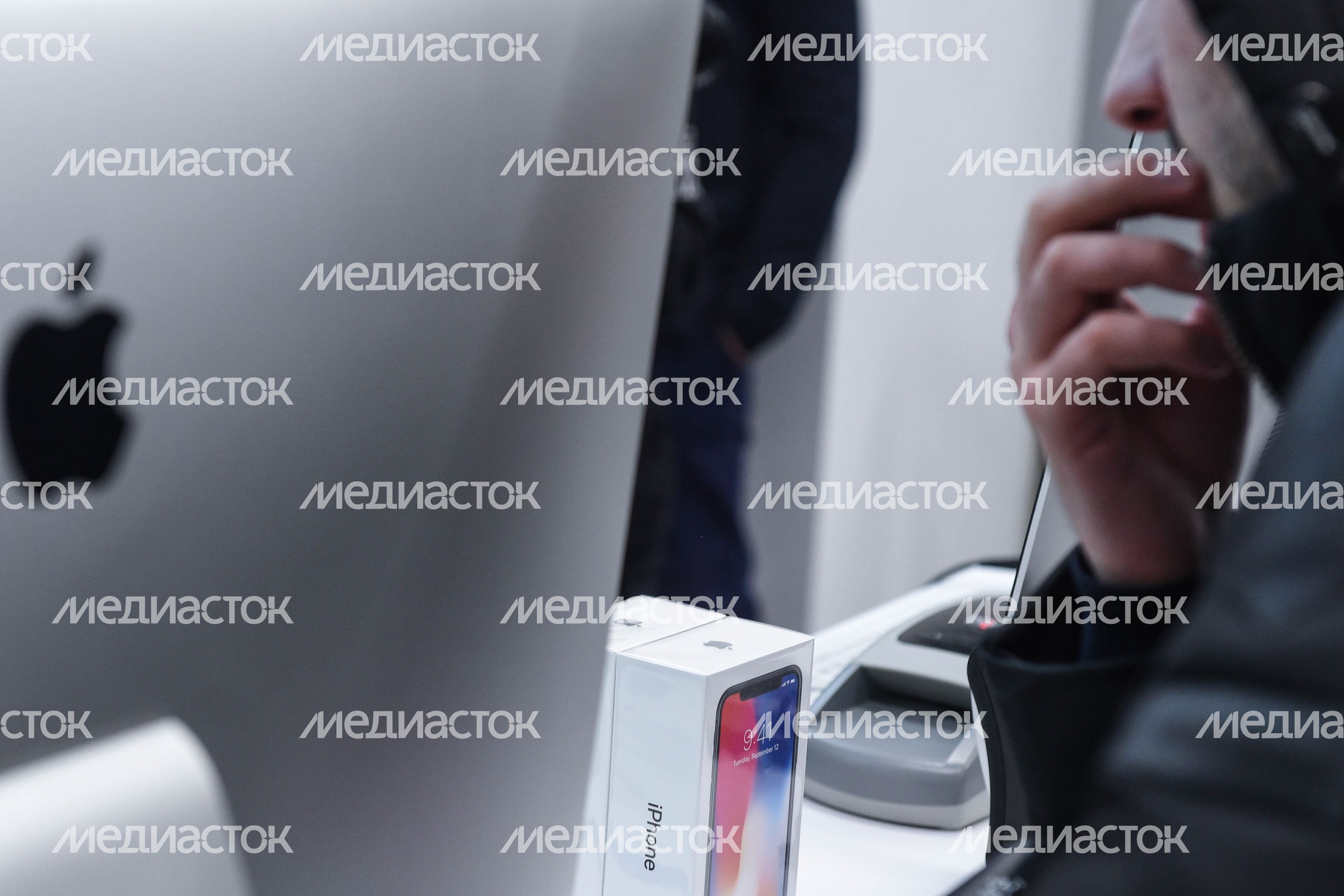 Старт продаж iPhone X в Москве