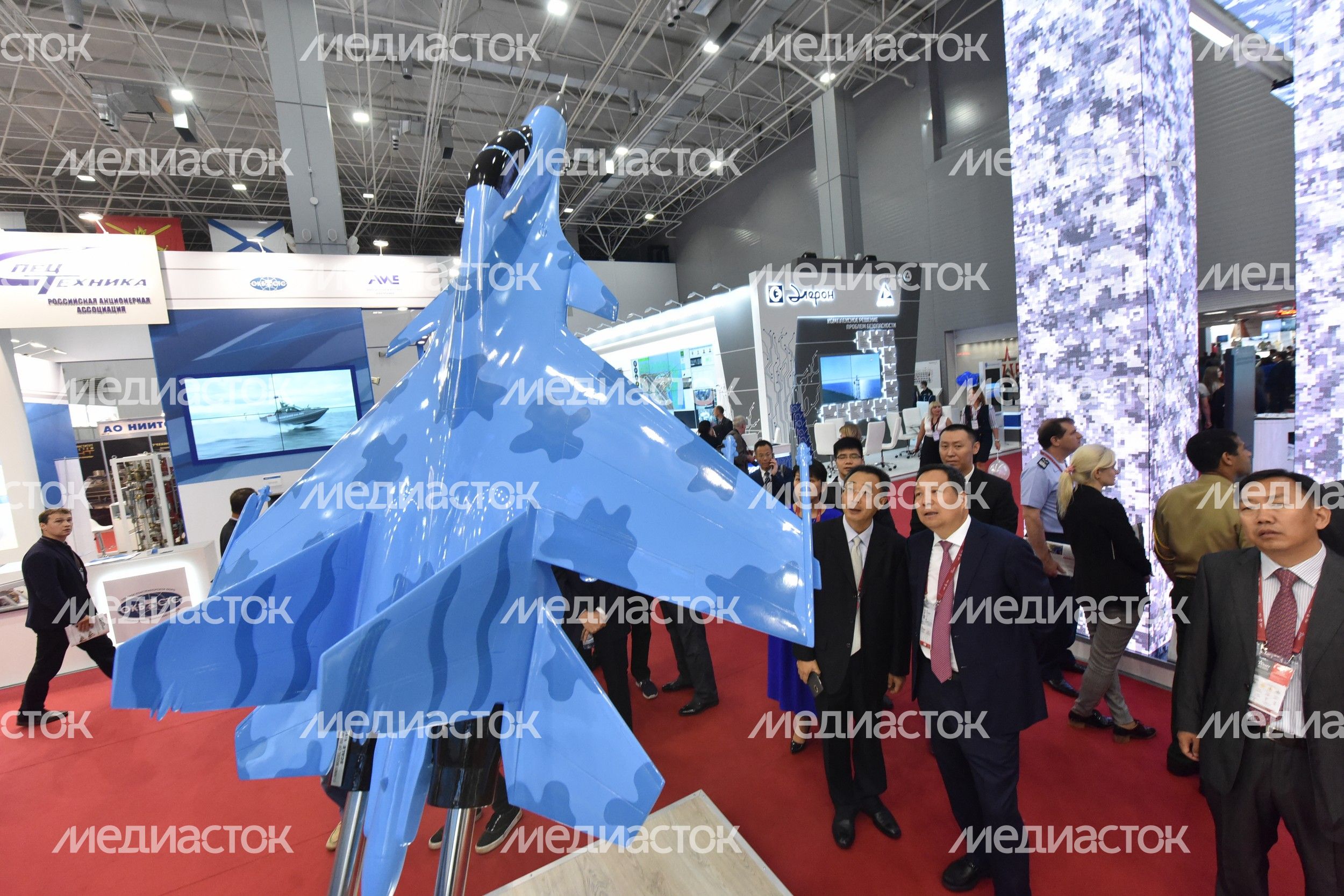 Рабочий визит Андрея Воробьева на Международный военно-технический форум «АРМИЯ-2018»