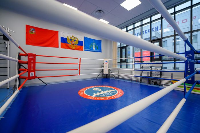 Зал для бокса в бадминтонном центре с бассейном в Раменском