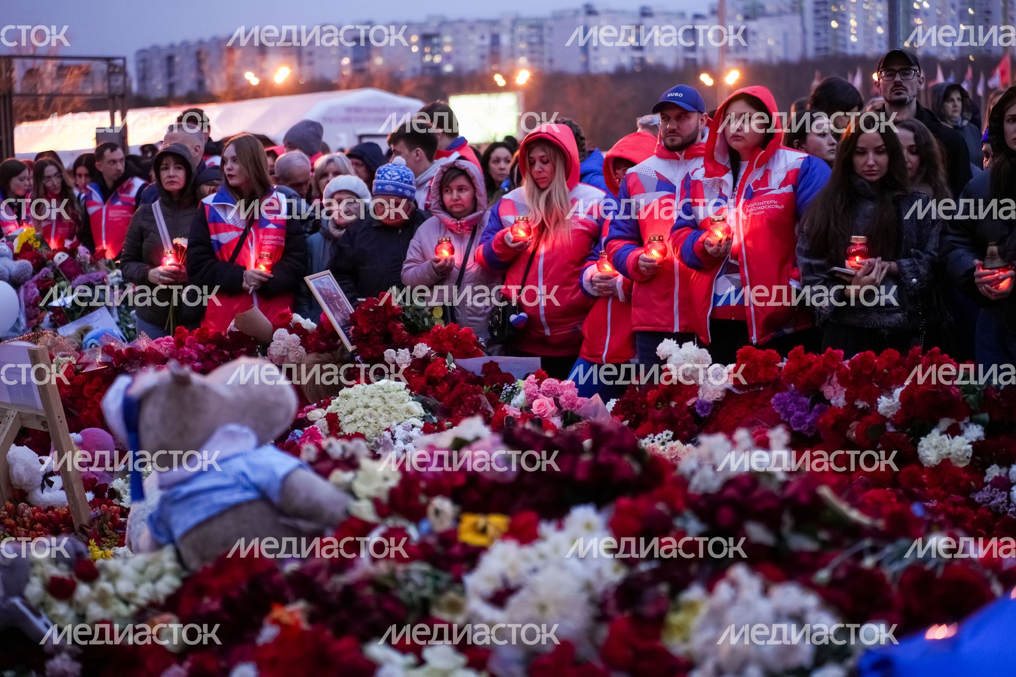Акция памяти «Журавли» прошла на девятый день после теракта в "Крокус Сити Холле"