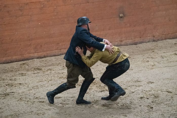 Конное представление «Наша весна! Наша Победа!» в парке «Патриот»