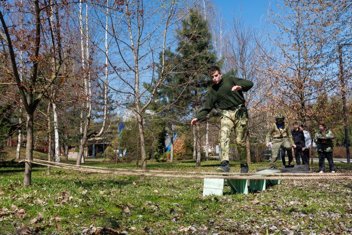 Спортивно-патриотическая игра «Зарница. Наследники победителей» в парке Мира в Мытищах