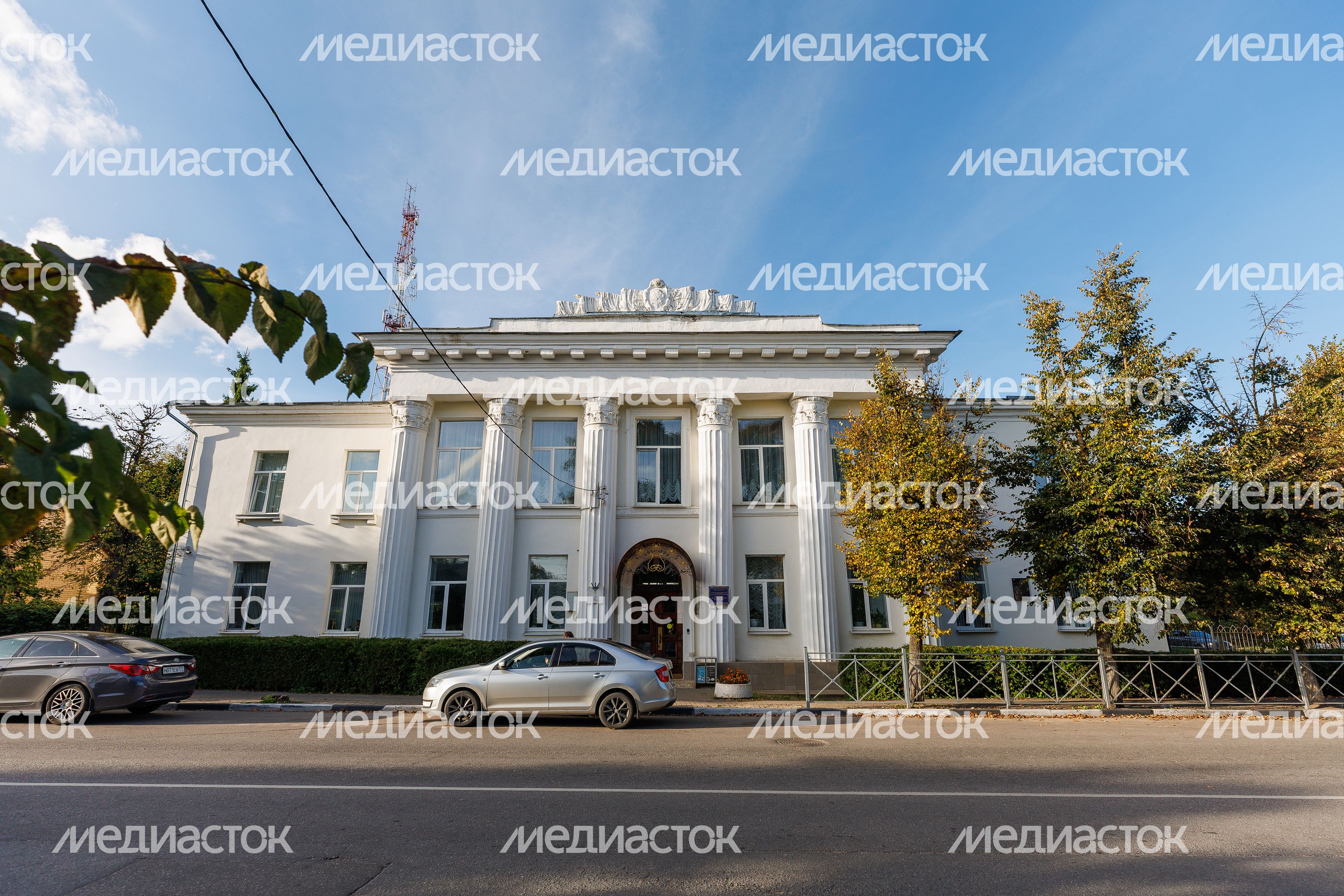 Осенние виды города Руза. Детская школа искусств Осенние виды города Руза. Детская школа искусств