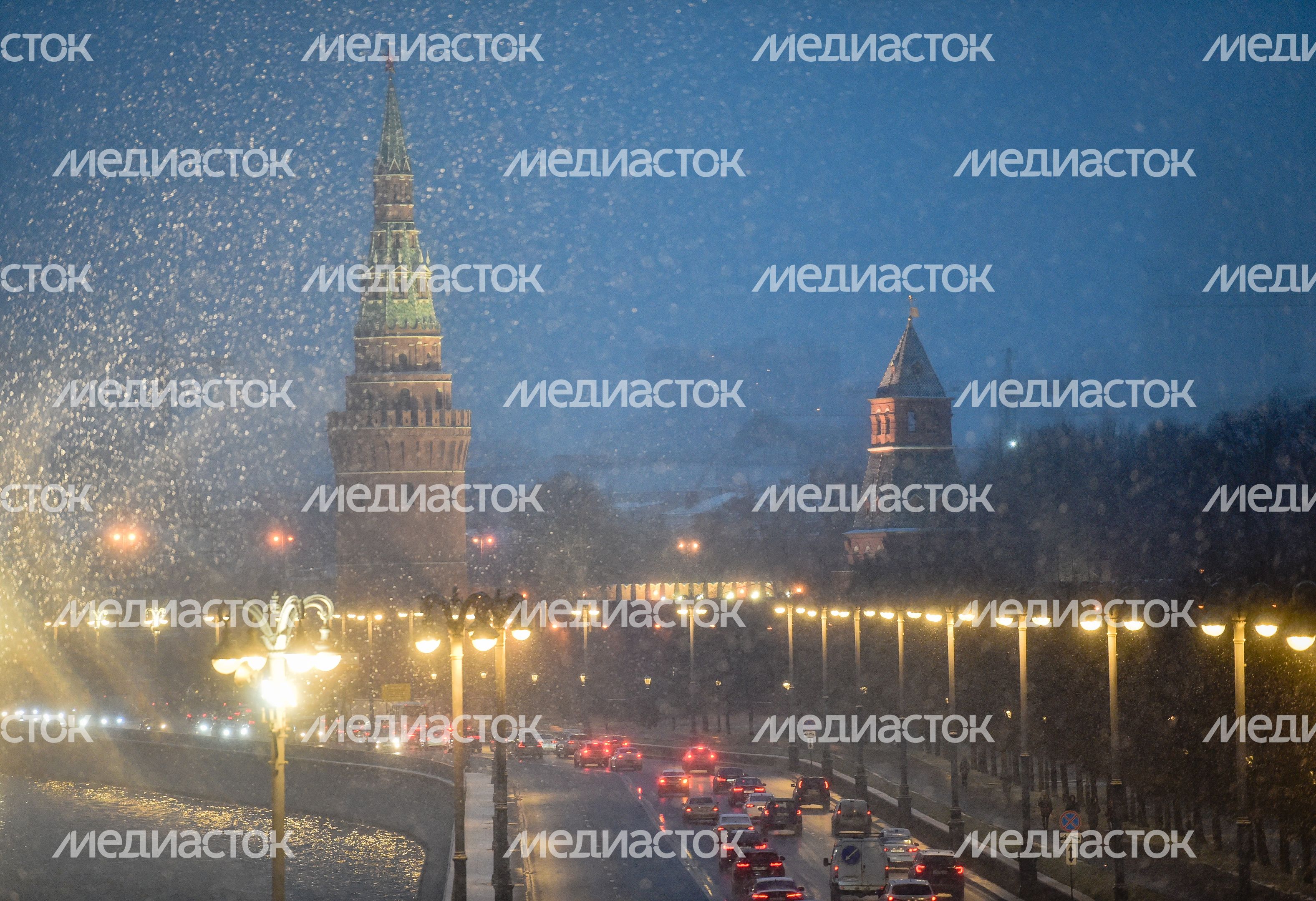 Первый снег в Москве