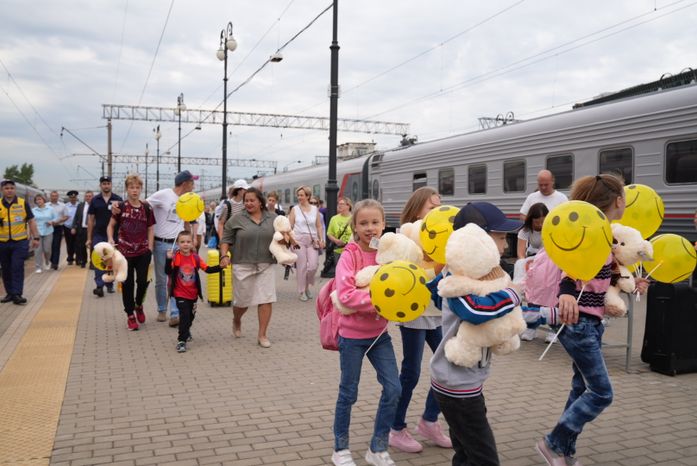 Семья из Подмосковья взяла под опеку 9 детей из ДНР