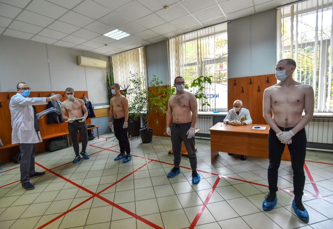 Отправка призывников к местам прохождения военной службы с городского сборного пункта Военного комиссариата города Москвы