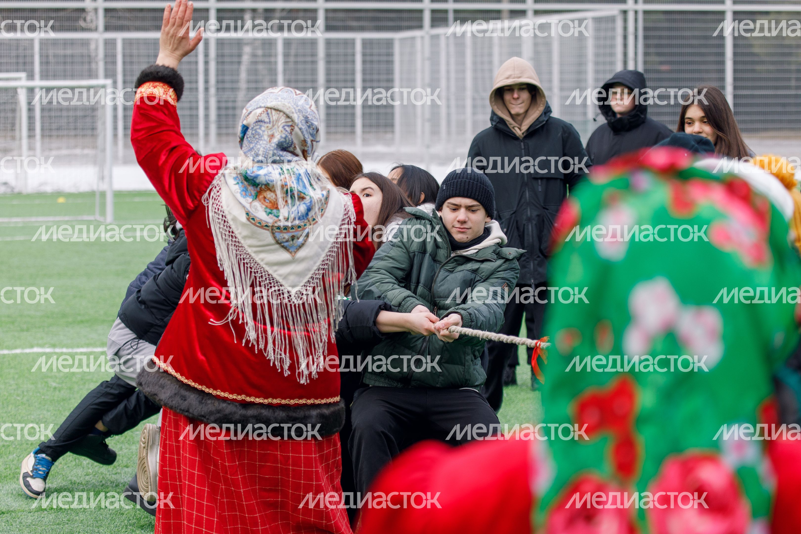 Спортивно-развлекательное мероприятие «Бегущие по снегу» в Кузьминском лесопарке в Котельниках Спортивно-развлекательное мероприятие «Бегущие по снегу» в Кузьминском лесопарке в Котельниках