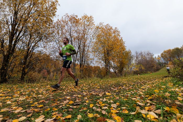 Забег Hero League Trail на 1, 5 и 10 км по пересеченной местности в Красногорске