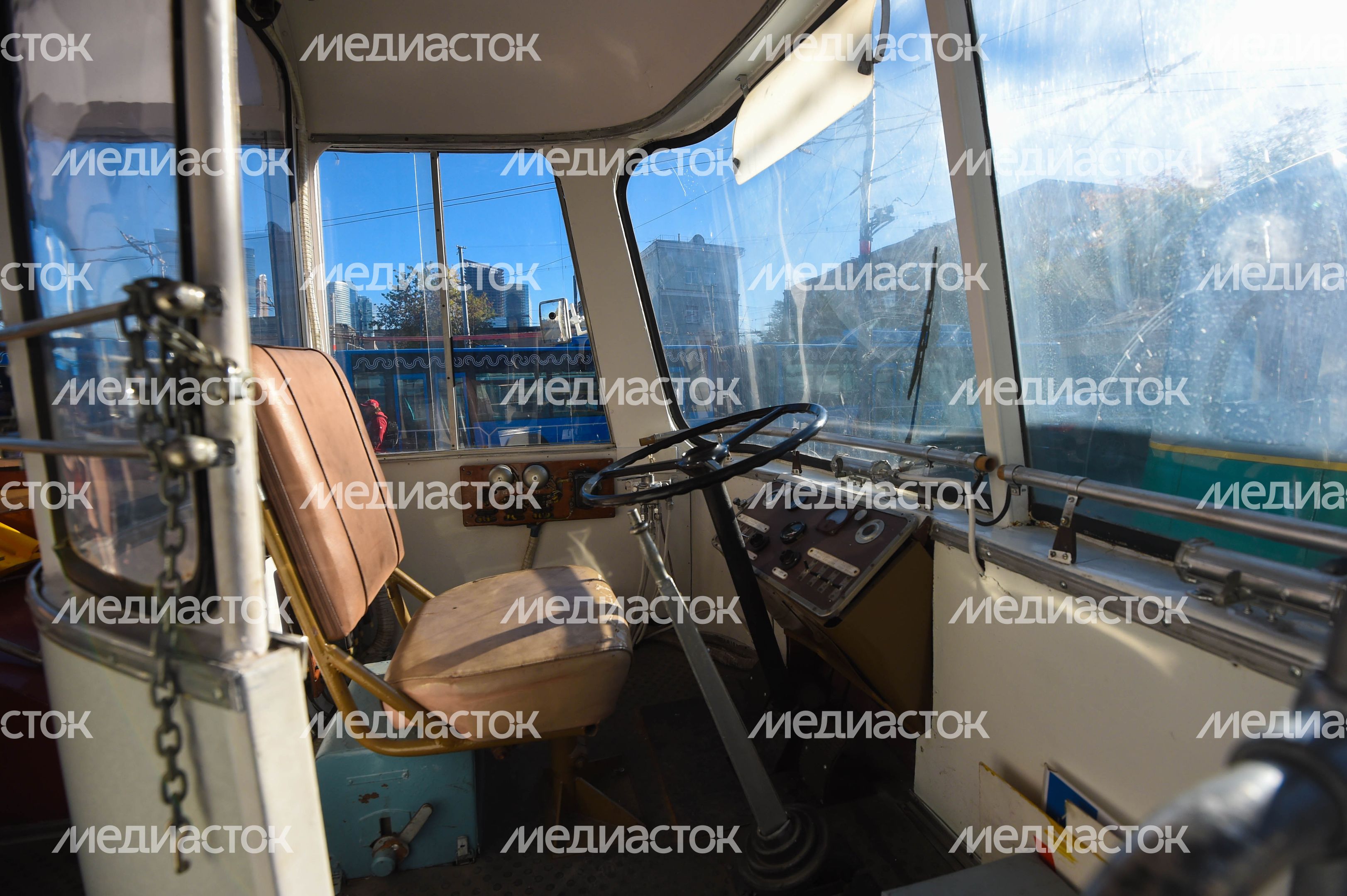 Парад ретро-троллейбусов