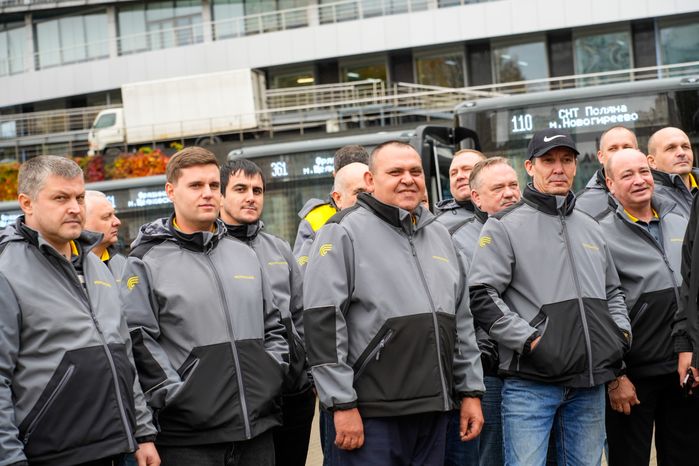 Андрей Воробьев передал партию новых автобусов округам Подмосковья