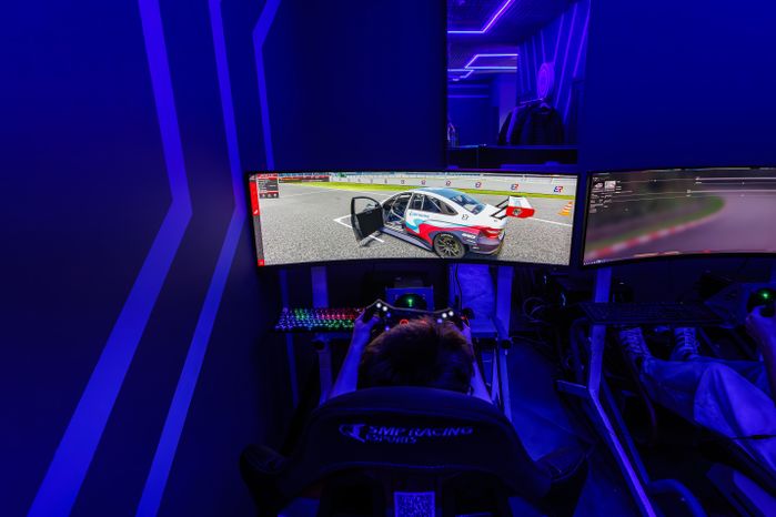 Новый флагманский фиджитал-центр SMP Esports в Балашихе