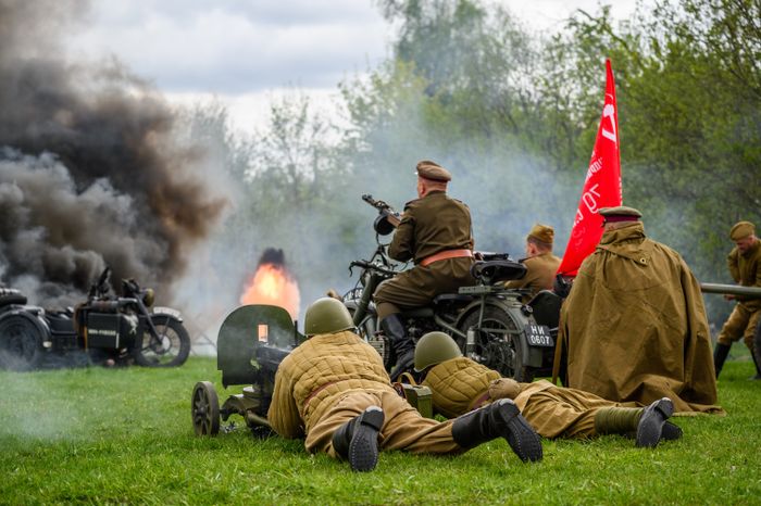 Военно-историческая реконструкция событий мая 1945 года в музее истории танка Т-34 в Мытищах