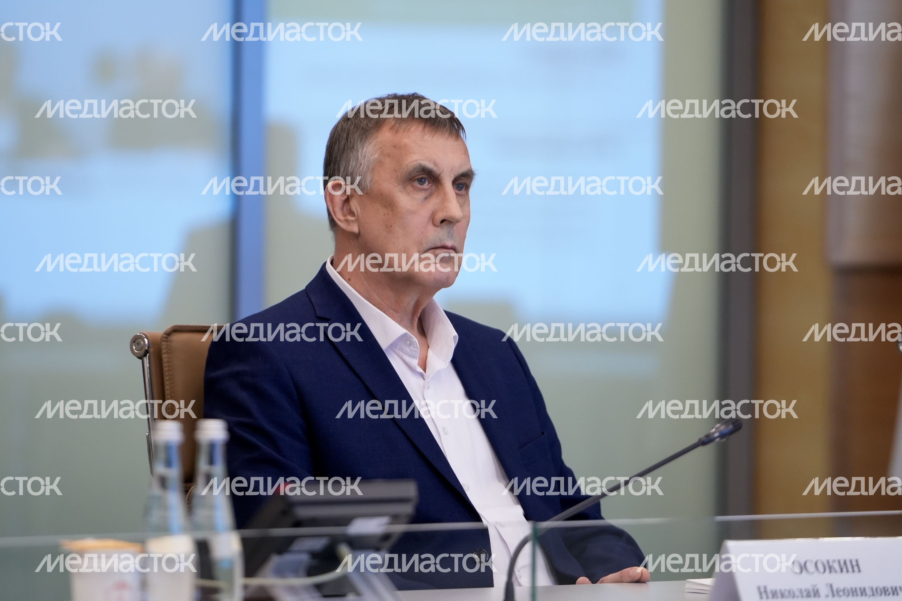 На совещании с губернатором главной темой стала поддержка защитников Родины и их близких На совещании с губернатором главной темой стала поддержка защитников Родины и их близких
