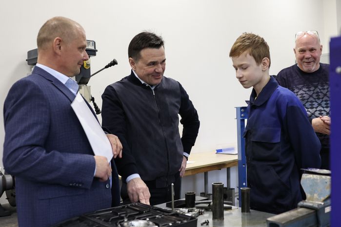Андрей Воробьев посетил образовательный центр "Созвездие"
