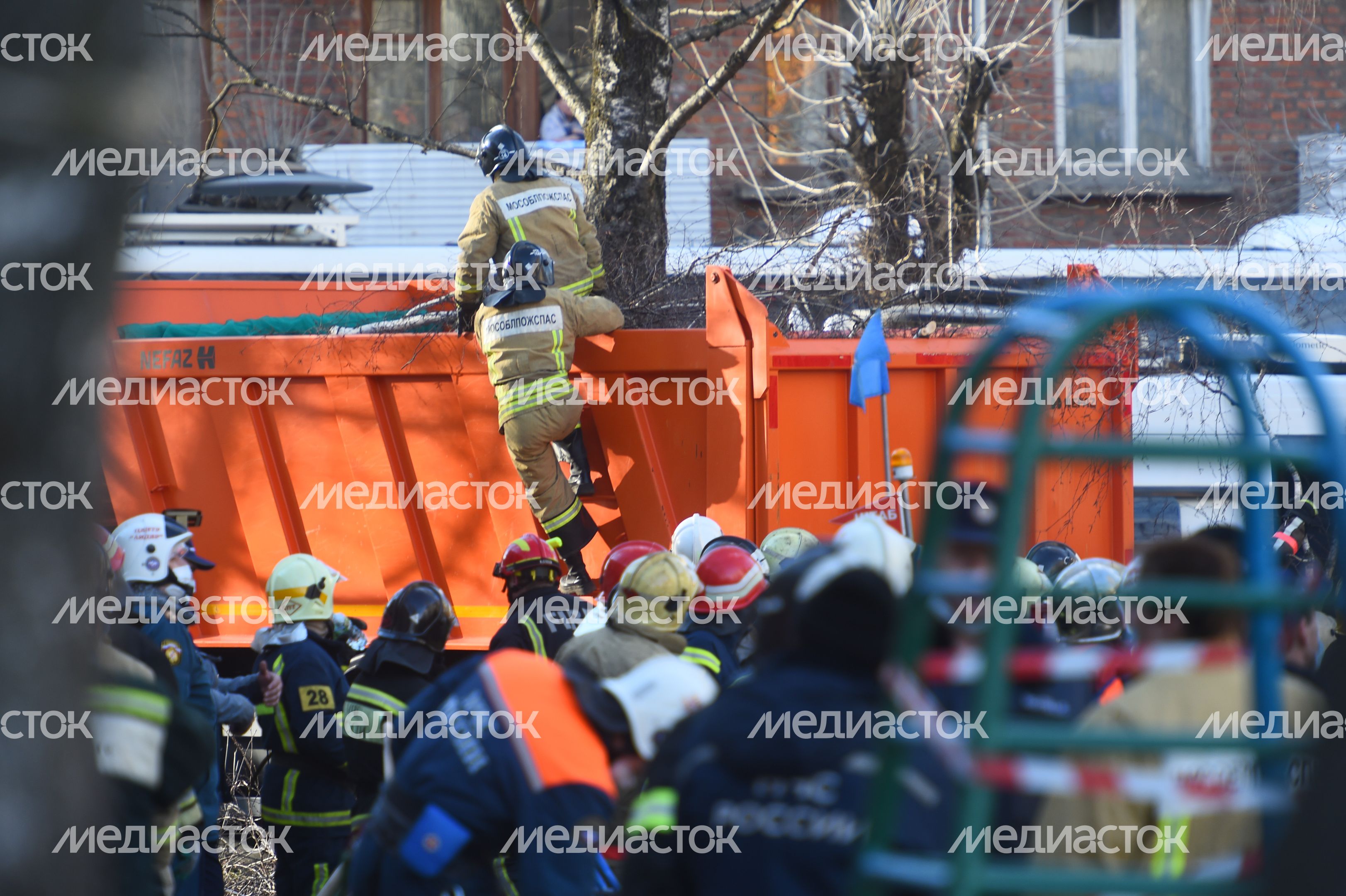 Кадры с места взрыва газа в многоквартирном доме в Орехово-Зуеве
