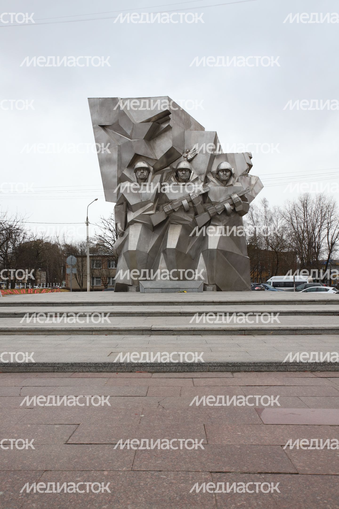 Памятник подольским курсантам Памятник подольским курсантам