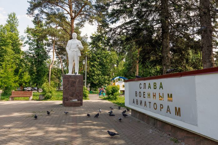 Памятник В.И. Ленину на площади Ленина в поселке Монино округа Щелково