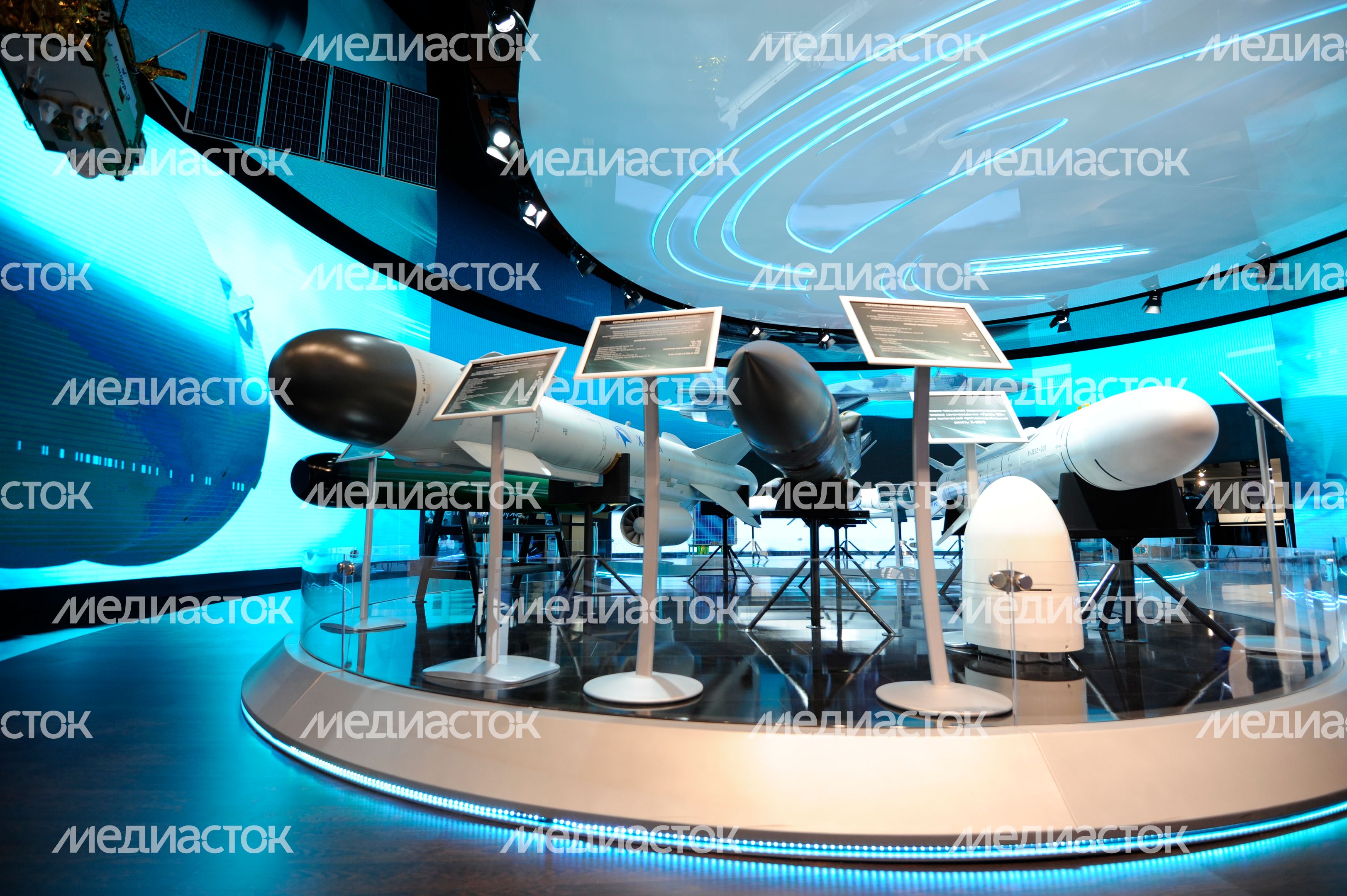 Международный авиационно-космический салон МАКС-2015 в Жуковском