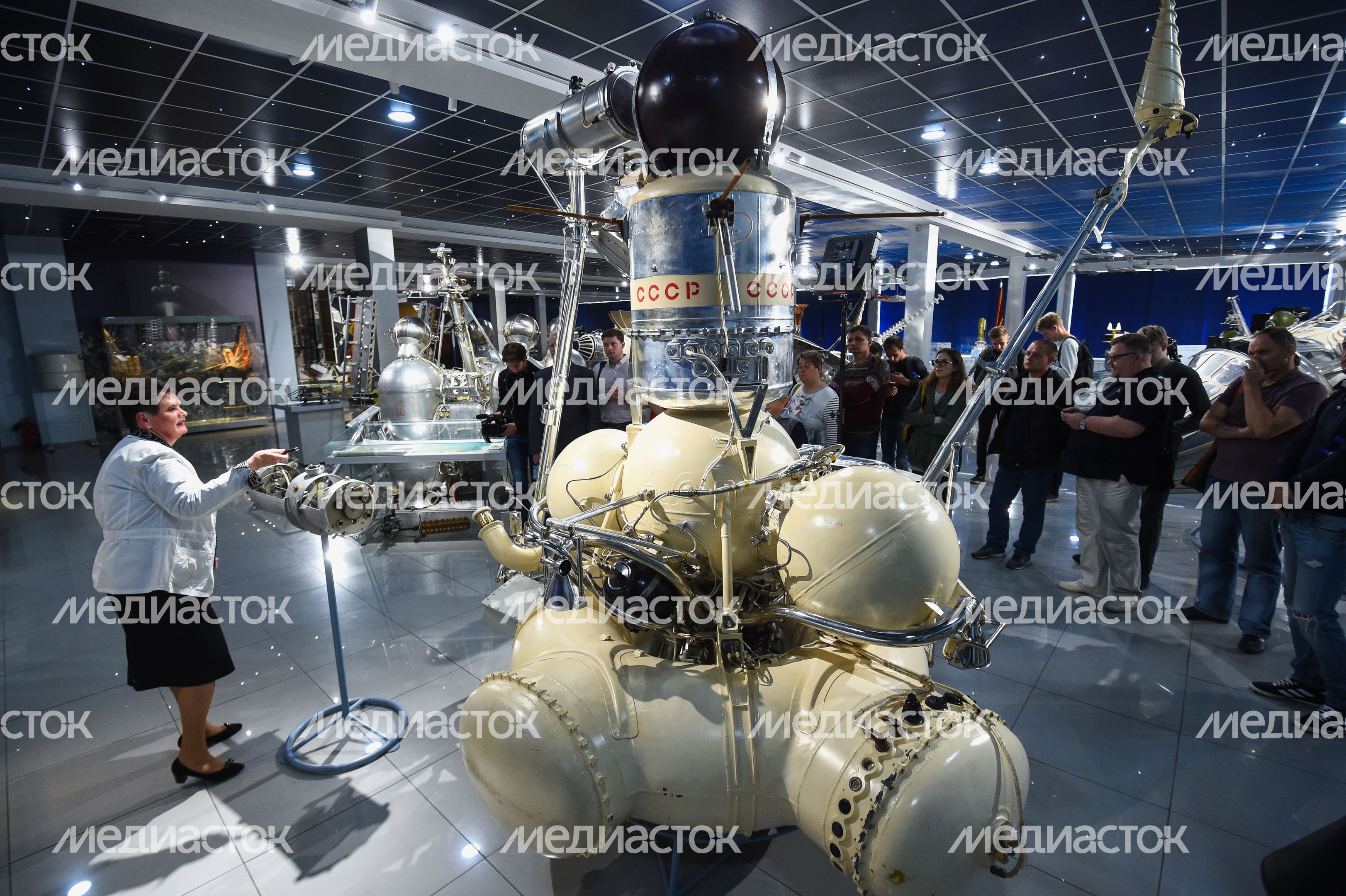 Презентация транспортных карт с героями мультфильма «Белка и Стрелка»