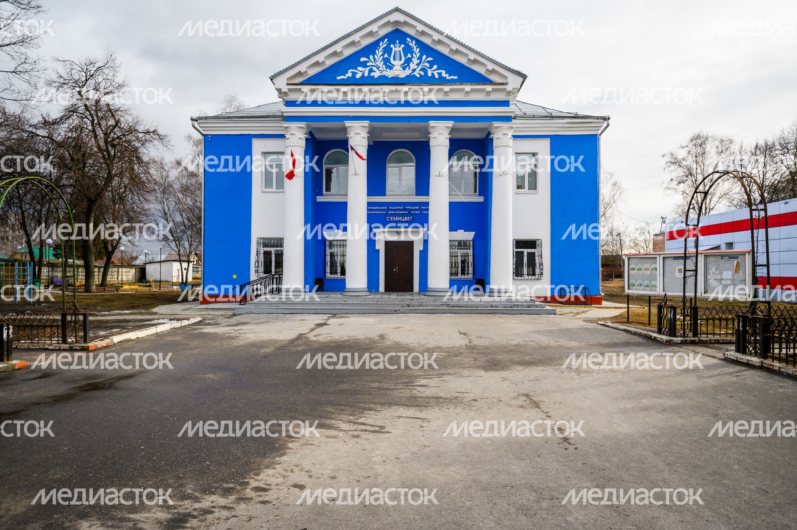 Газопроводский Дом культуры «Семицвет» после капремонта в Луховицах Газопроводский Дом культуры «Семицвет» после капремонта в Луховицах