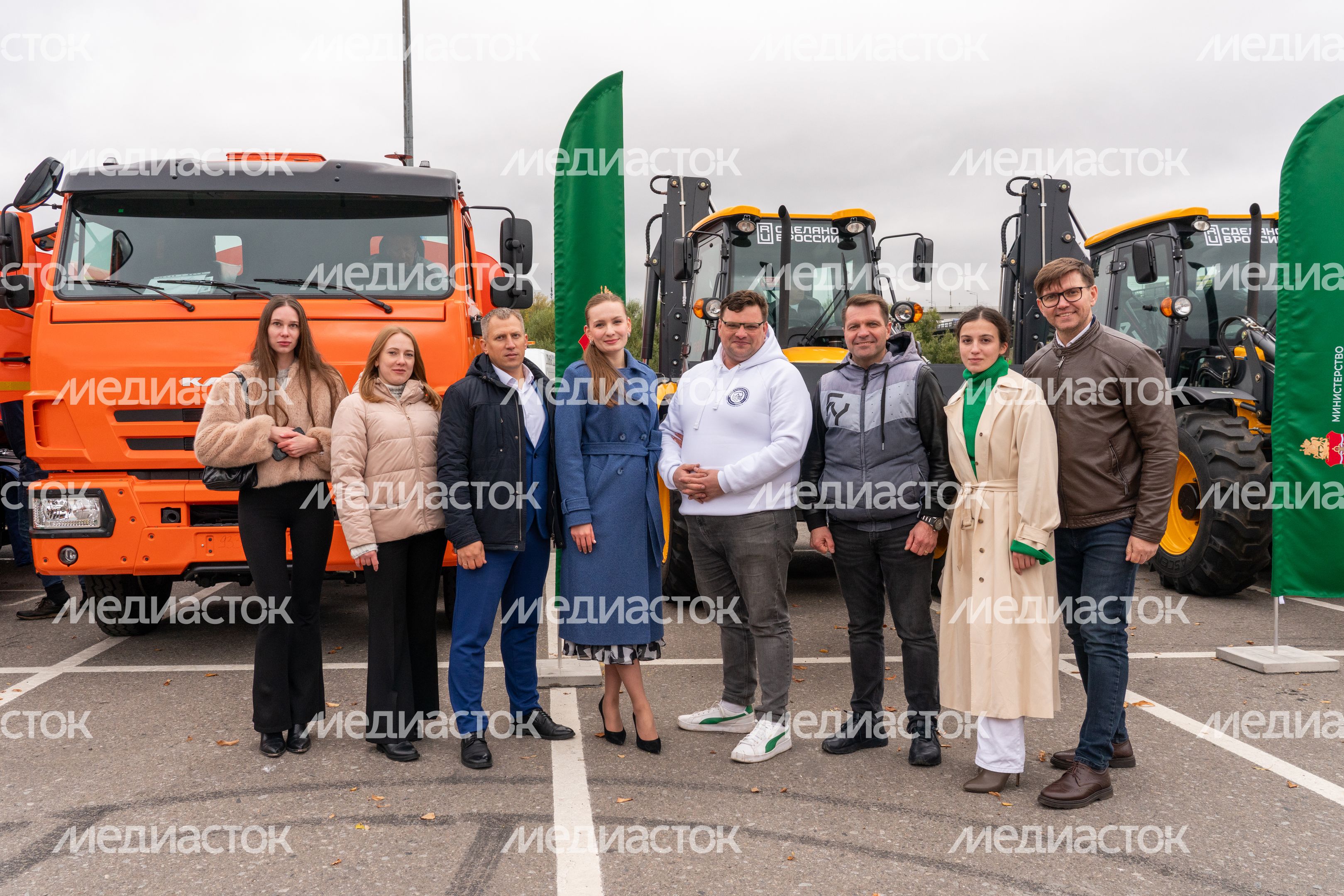 Новая коммунальная техника для автопарка предприятий ЖКХ Подмосковья Новая коммунальная техника для автопарка предприятий ЖКХ Подмосковья