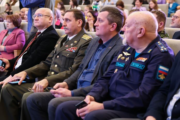 Итоги VIII Всероссийского конкурса "Гимн России понятными словами" подвели в Подмосковье