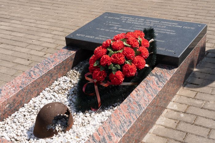 Перезахоронение солдат ВОВ в деревне Ельня