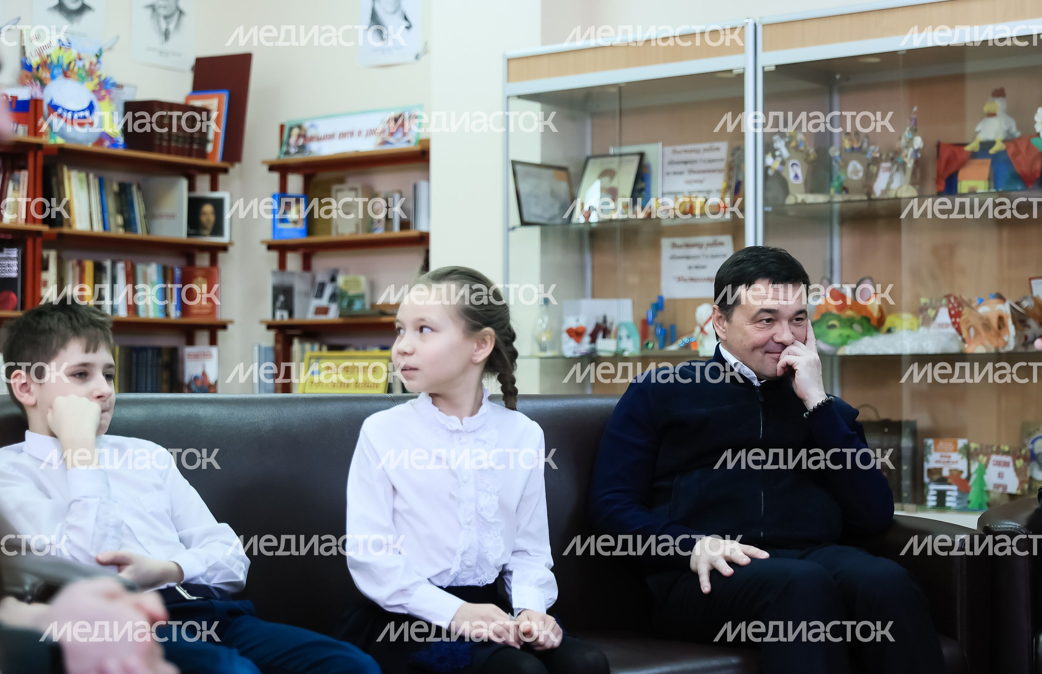 Встреча Губернатора Подмосковья со школьниками из Балашихи, чьи близкие находятся в зоне СВО
