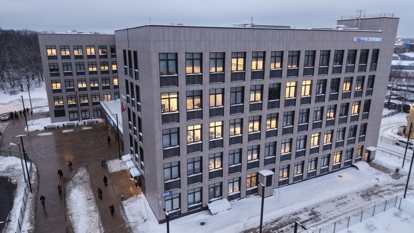 Центральная городская поликлиника в Лобне на 600 посещений в смену