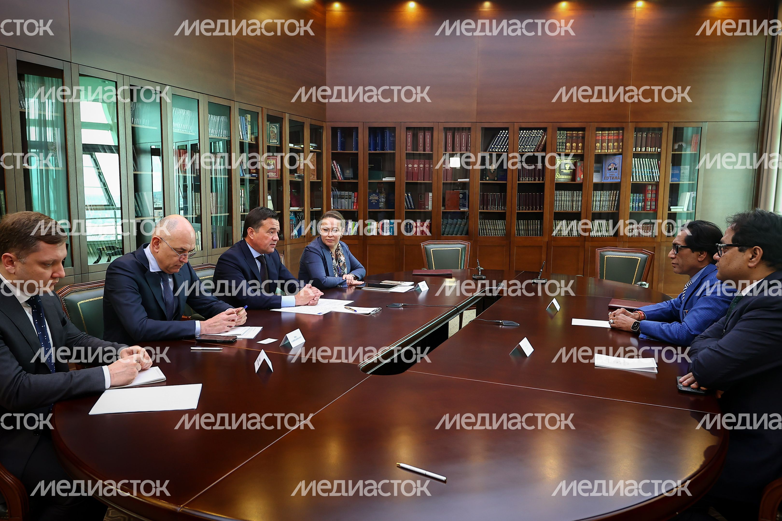 Встреча Губернатора Подмосковья с управляющим директором «Uflex Group» Ашоком Чатурведи