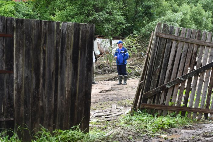 Последствия прорыва дамбы в Рузе