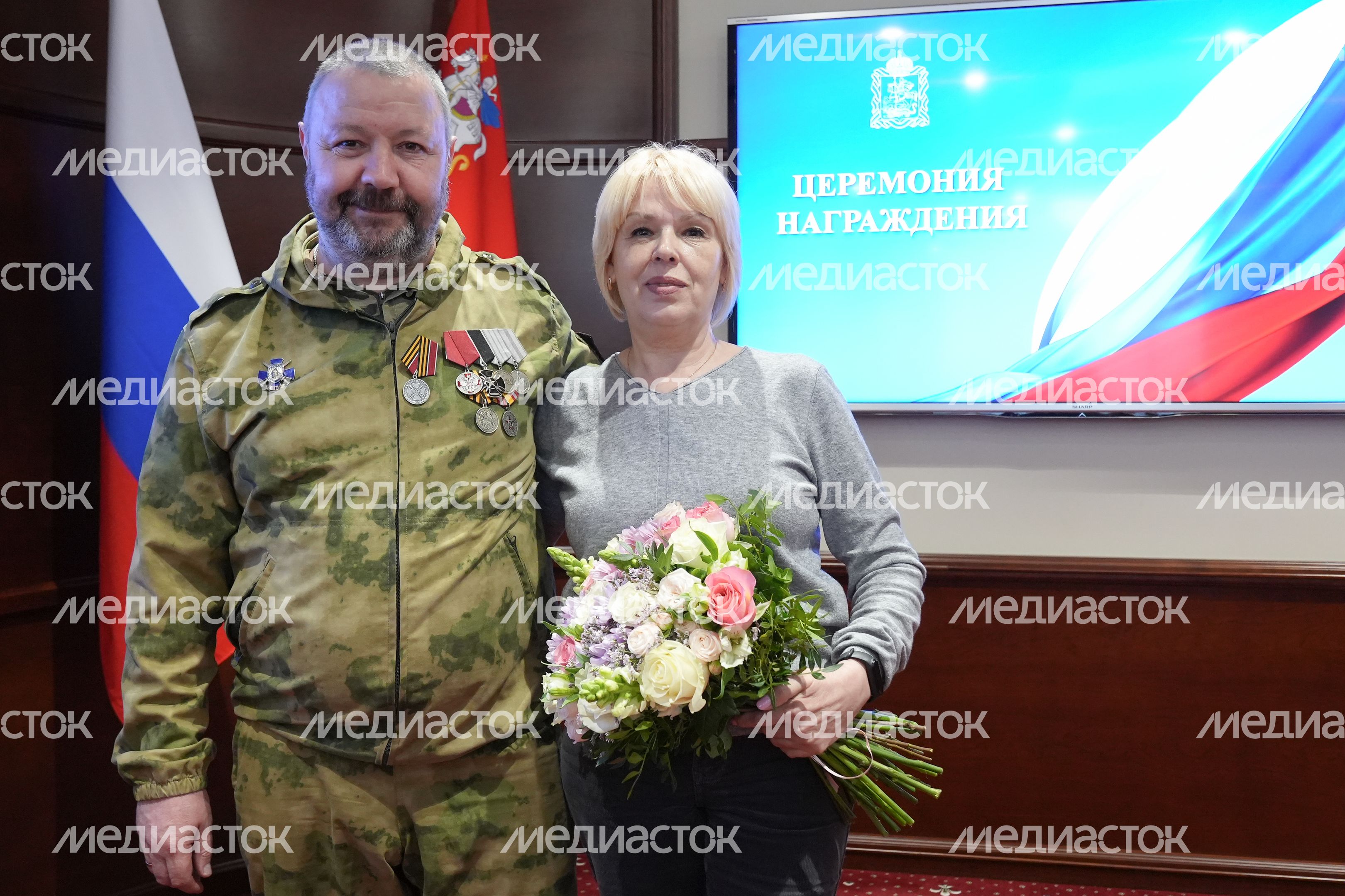 Добровольцам подразделения БАРС вручили государственные награды Добровольцам подразделения БАРС вручили государственные награды