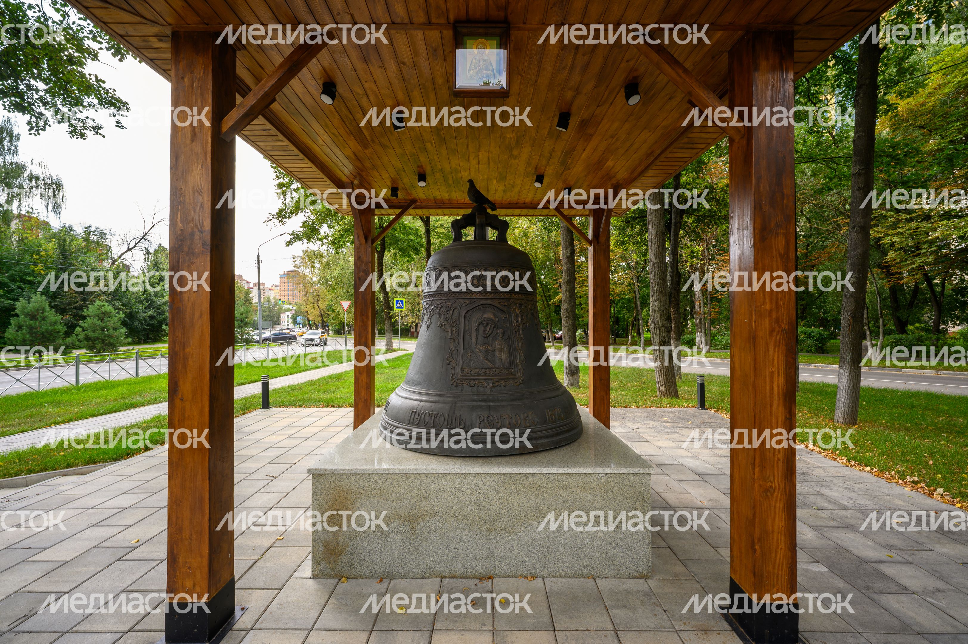 Достопримечательность Реутова - колокол «Реут» Достопримечательность Реутова - колокол «Реут»