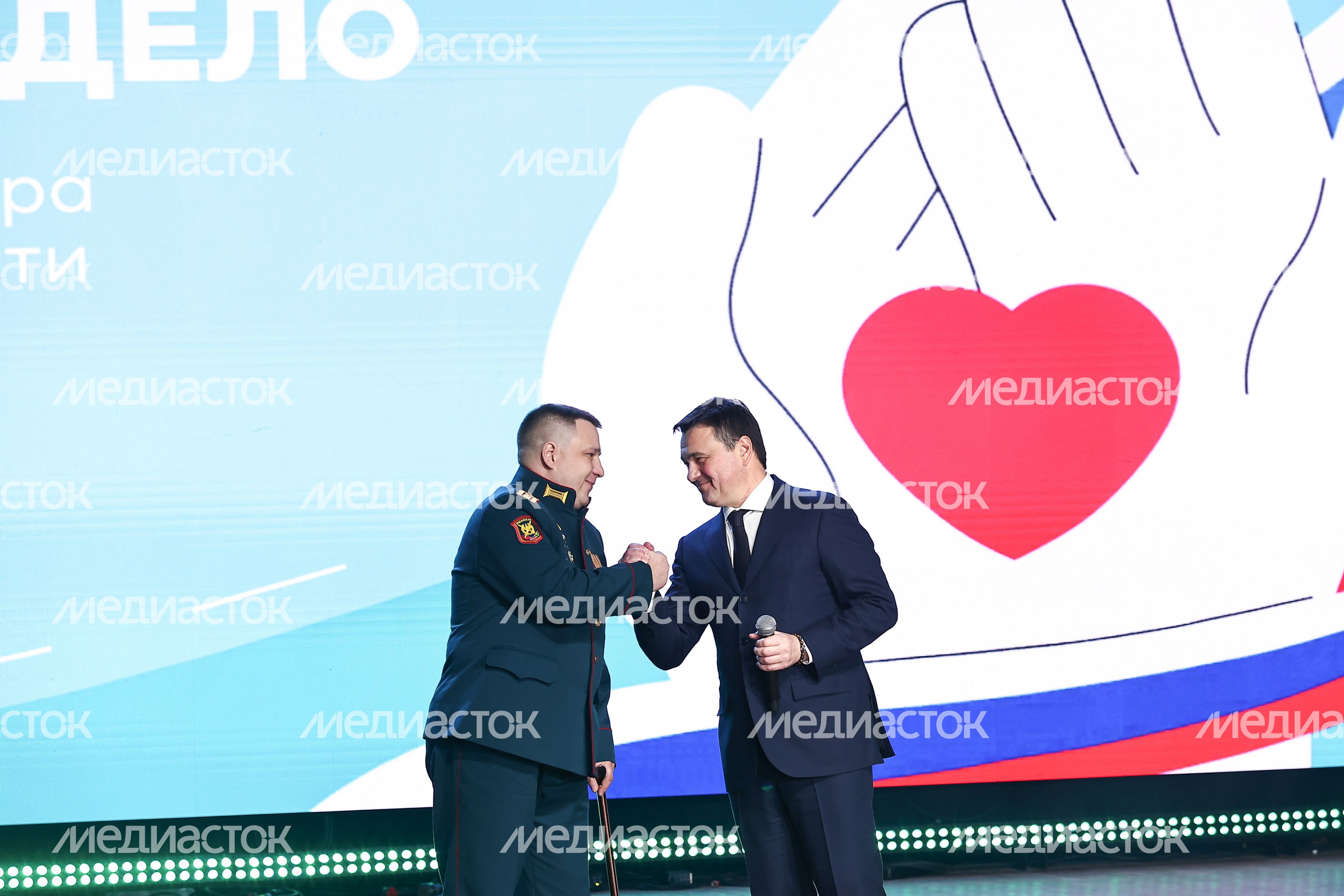 Награждение Губернатором лауреатов губернаторской премии «Мы рядом. Доброе дело»