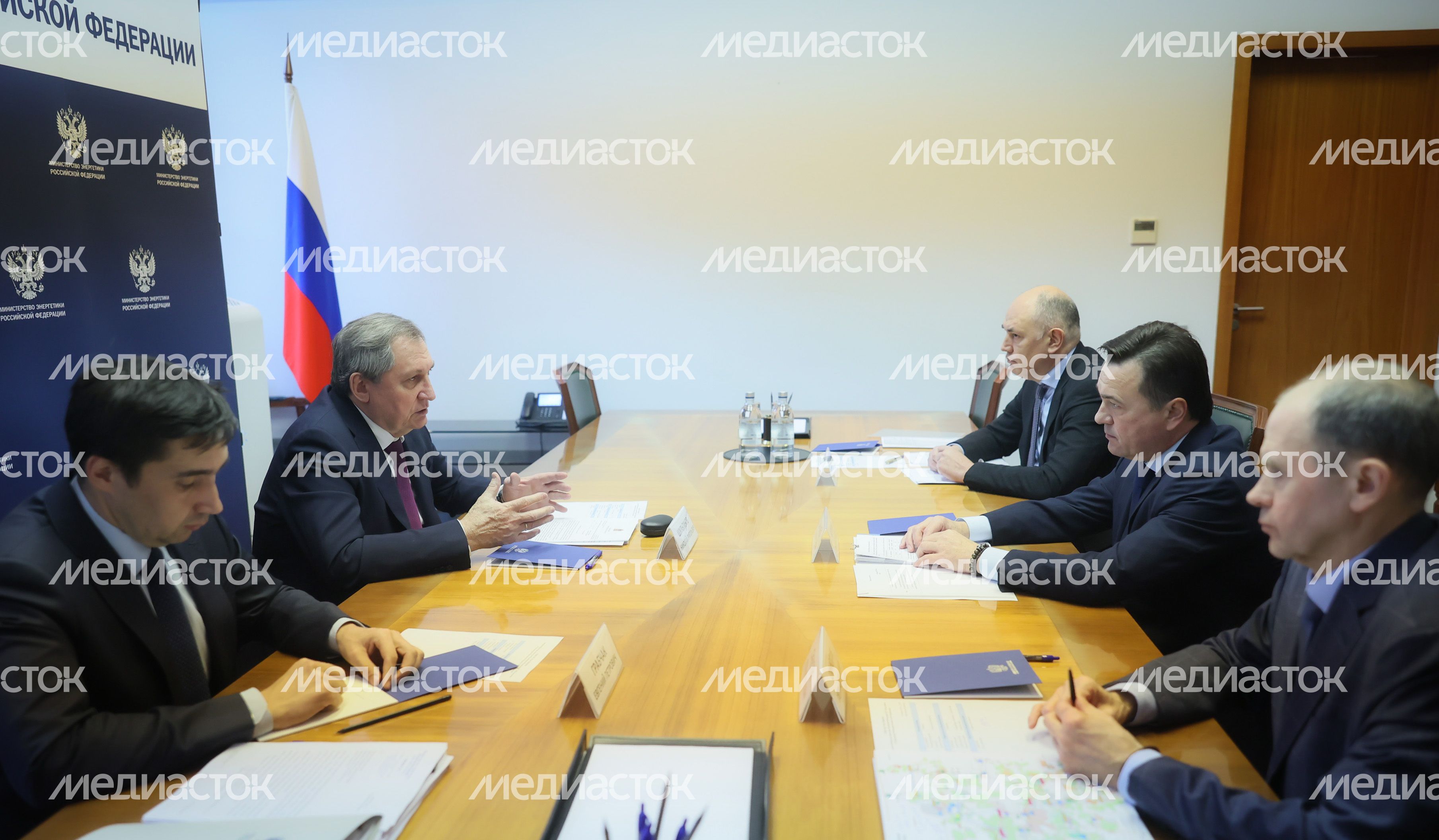 Встреча губернатора с министром энергетики РФ Николаем Шульгиновым Встреча губернатора с министром энергетики РФ Николаем Шульгиновым