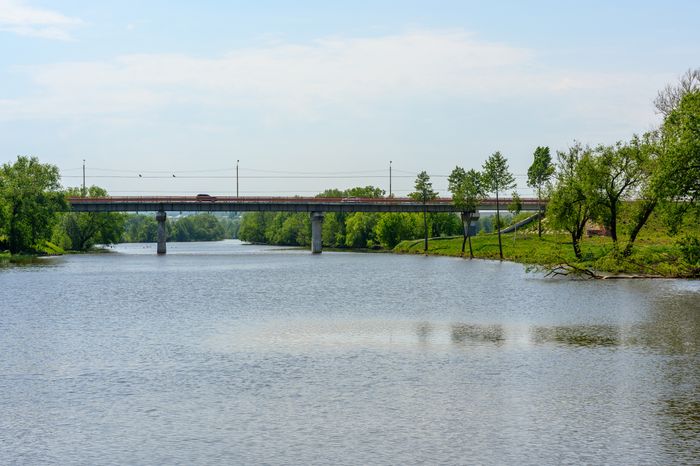 Зарайская плотина на реке Осетр