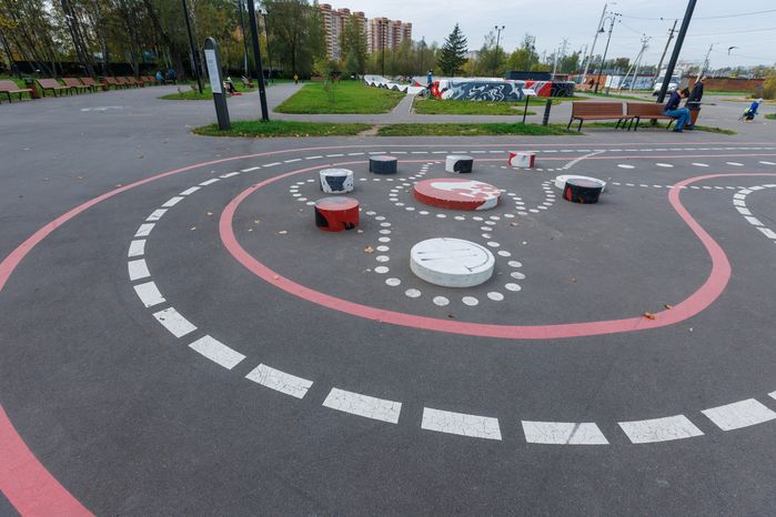 Парк «Киово» в Лобне осенью
