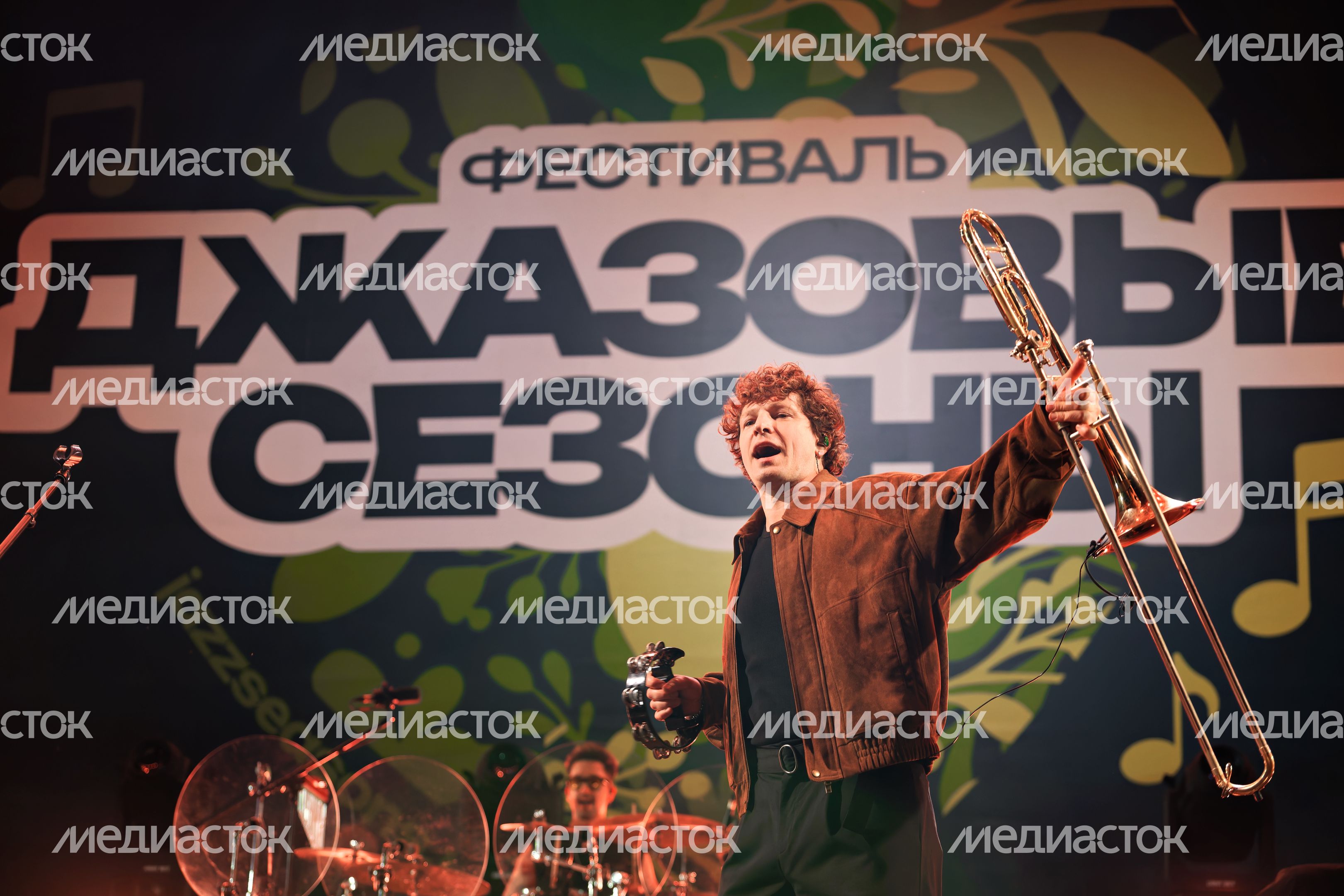 Группа Uma2rman на фестивале «Джазовые сезоны» в музее-заповеднике «Архангельское» округа Красногорск Группа Uma2rman на фестивале «Джазовые сезоны» в музее-заповеднике «Архангельское» округа Красногорск