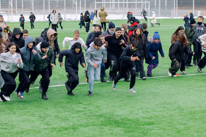 Спортивно-развлекательное мероприятие «Бегущие по снегу» в Кузьминском лесопарке в Котельниках