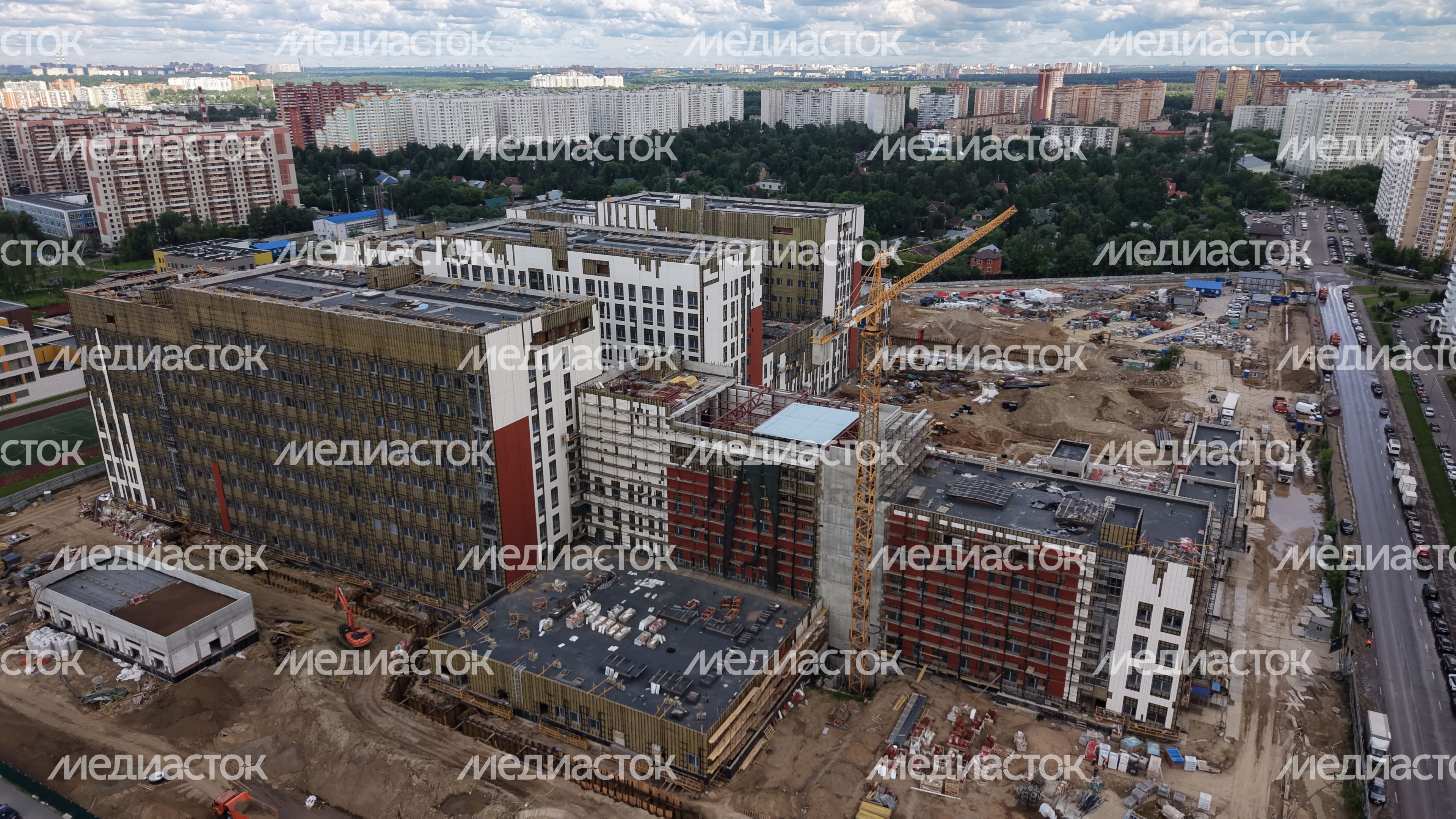 В Балашихе завершено возведение зданий многопрофильной больницы В Балашихе завершено возведение зданий многопрофильной больницы
