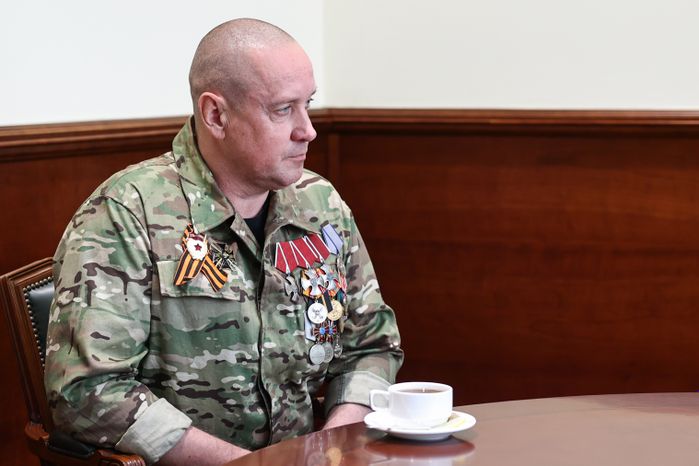 Вручение государственных наград добровольцам подразделения БАРС