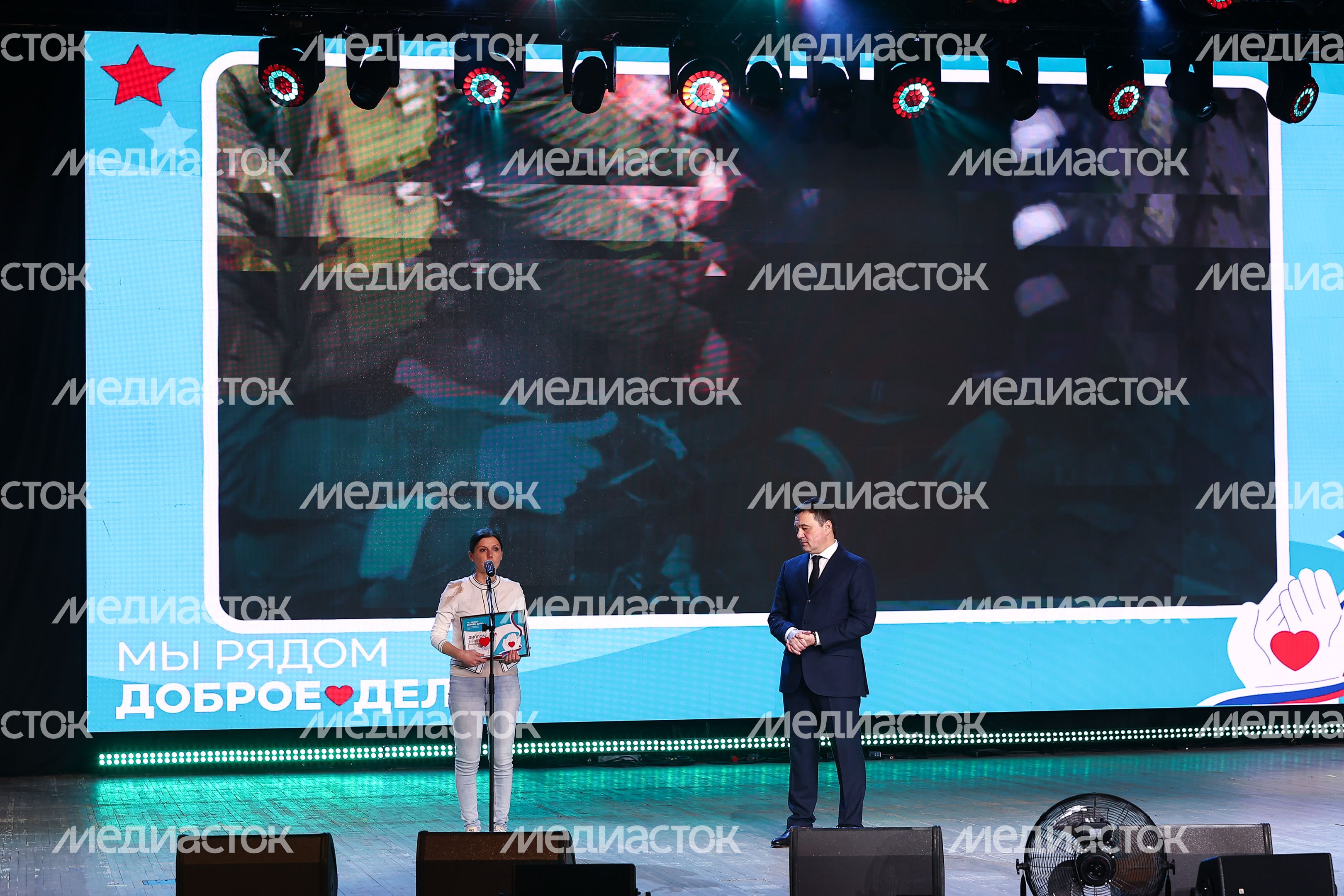 Награждение Губернатором лауреатов губернаторской премии «Мы рядом. Доброе дело»