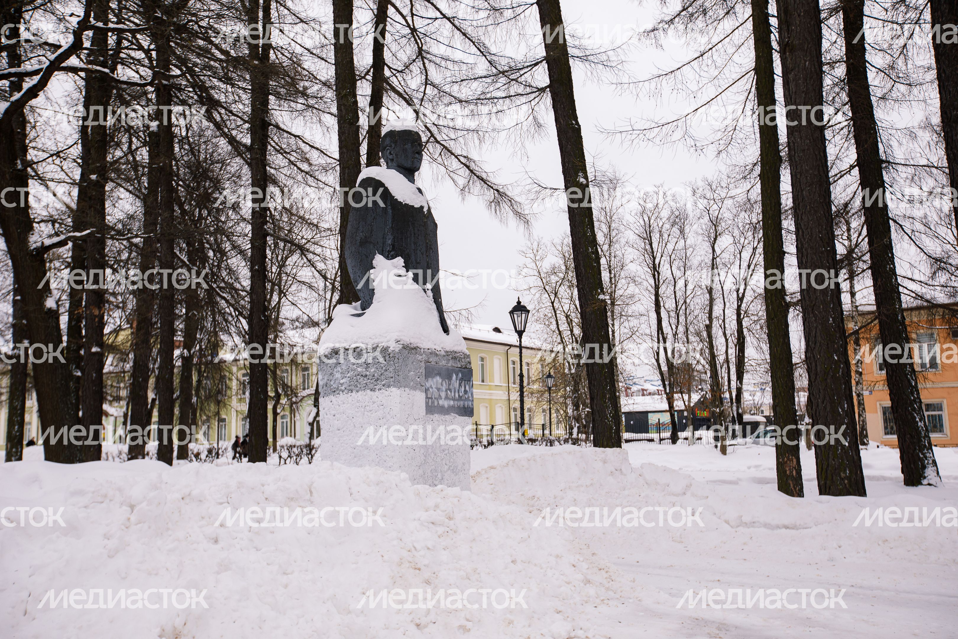 Сергиев Посад. Памятник В.М. Загорскому Сергиев Посад. Памятник В.М. Загорскому
