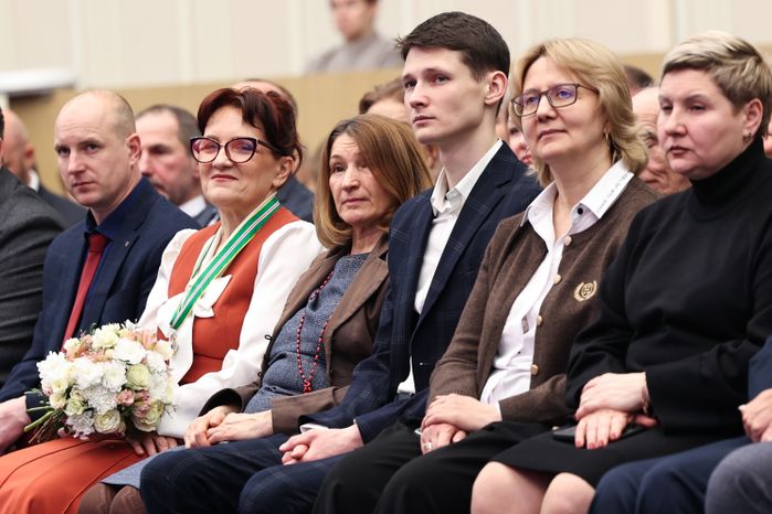 Энергетиков Подмосковья поздравили с профессиональным праздником